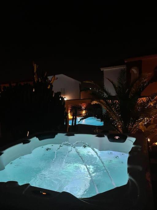 San BartoloméCasa Macken Con Piscina Climatizada Y Jacuzzi别墅 客房 照片