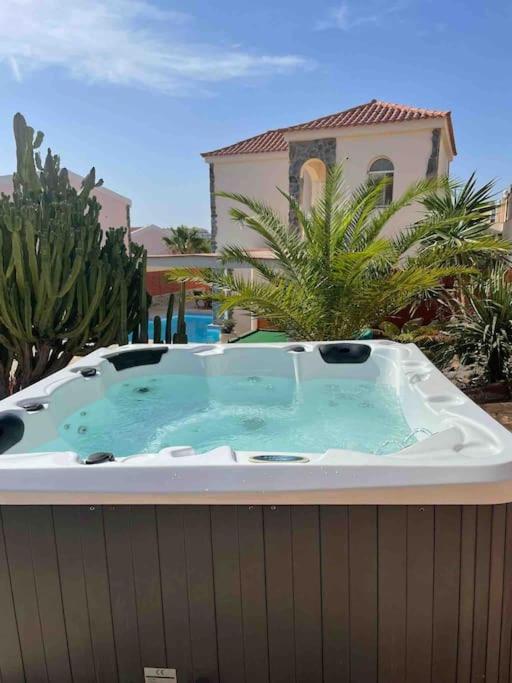 San BartoloméCasa Macken Con Piscina Climatizada Y Jacuzzi别墅 客房 照片